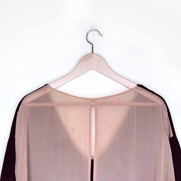 ⚡️SOLD⚡️ aritzia t babaton colour block silk crepe connor tee - size medium - Picture 4 of 8